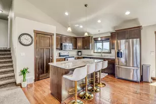 4902 35th Ave S, Fargo, ND 58104 - Photo 5