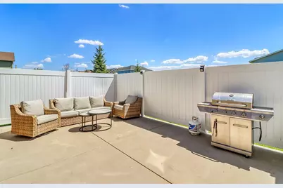 4902 35th Avenue S, Fargo, ND 58104 - Photo 35