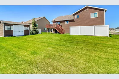4902 35th Avenue S, Fargo, ND 58104 - Photo 37