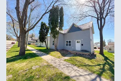 710 S Oak Street, Fergus Falls, MN 56537 - Photo 1