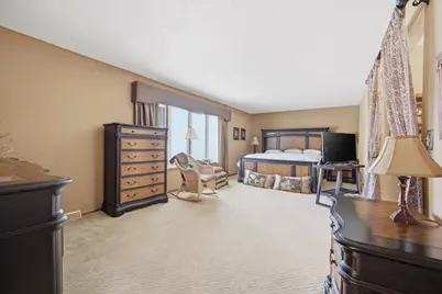 171 N Woodcrest Drive N, Fargo, ND 58102 - Photo 19