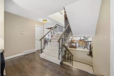 171 N Woodcrest Drive N, Fargo, ND 58102 - Photo 5