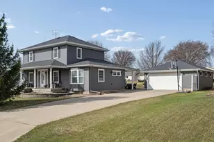 1119 9th St, Gaylord, MN 55334 - Photo 33