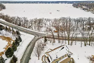 8728 N Bay Dr, Chanhassen, MN 55317 - Photo 31