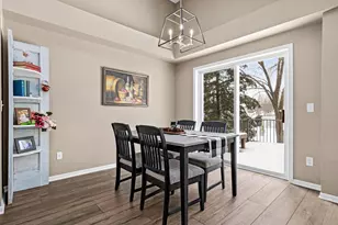 8728 N Bay Dr, Chanhassen, MN 55317 - Photo 11