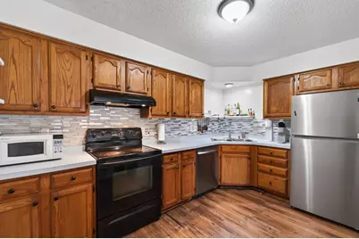 6329 Vera Cruz Lane N, Brooklyn Park, MN 55429 - Photo 11