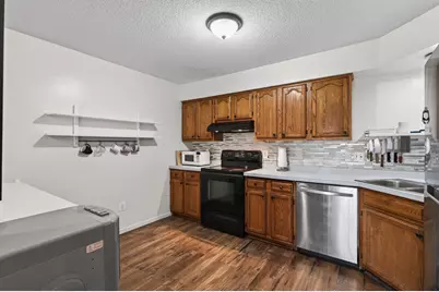 6329 Vera Cruz Lane N, Brooklyn Park, MN 55429 - Photo 9