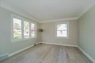 8127 1st Ave S, Bloomington, MN 55420 - Photo 3