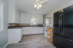 8127 1st Ave S, Bloomington, MN 55420 - Photo 5
