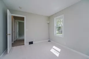 8127 1st Ave S, Bloomington, MN 55420 - Photo 9