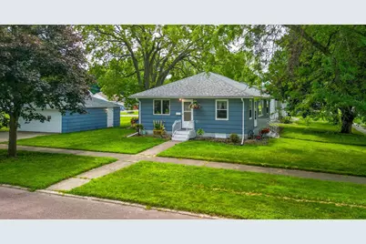 801 4th Avenue SW, Wells, MN 56097 - Photo 1
