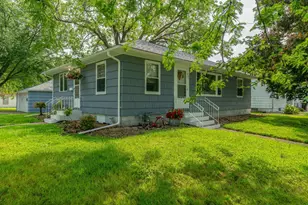 801 4th Ave SW, Wells, MN 56097 - Photo 19