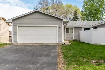 1031 Eastview Circle, Shakopee, MN 55379 - Photo 31