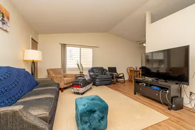 1031 Eastview Circle, Shakopee, MN 55379 - Photo 3