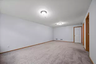5094 Yuma Ln N, Plymouth, MN 55446 - Photo 63