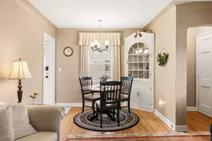 1050 County Road B2 W, Roseville, MN 55113 - Photo 5