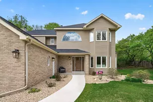 18339 Ridgewood Rd, Minnetonka, MN 55345 - Photo 3