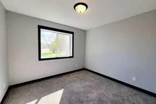 1381 Cullen St, Saint Peter, MN 56082 - Photo 11