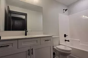 1381 Cullen St, Saint Peter, MN 56082 - Photo 13