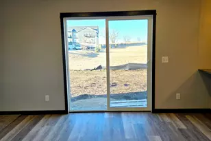 1381 Cullen St, Saint Peter, MN 56082 - Photo 7