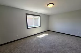 1381 Cullen St, Saint Peter, MN 56082 - Photo 15