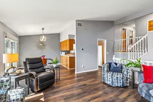 5542 Rowland Rd, Hopkins, MN 55343 - Photo 9