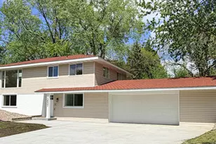13832 Shirley Dr, Burnsville, MN 55337 - Photo 1