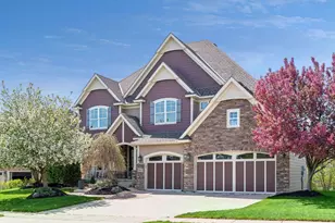 5990 Black Oaks Ln N, Plymouth, MN 55446 - Photo 3