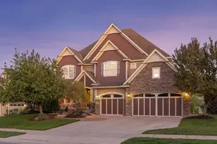 5990 Black Oaks Ln N, Plymouth, MN 55446 - Photo 3