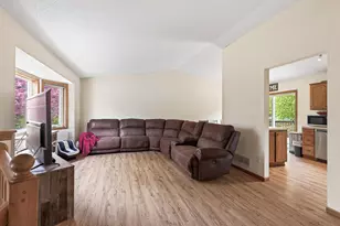 6237 Kalenda Ln NE, Albertville, MN 55301 - Photo 3