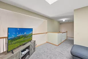 2335 Oakridge Cir, Hudson, WI 54016 - Photo 15