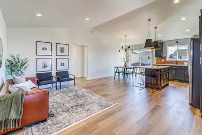6736 Selkirk Drive S, Fargo, ND 58104 - Photo 5
