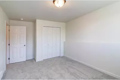 6736 Selkirk Drive S, Fargo, ND 58104 - Photo 33