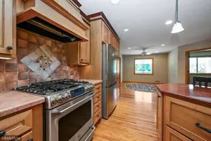 13216 Oakland Dr, Burnsville, MN 55337 - Photo 17