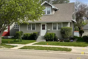 512 9th Ave SW, Austin, MN 55912 - Photo 1
