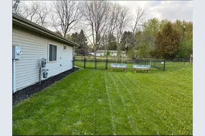 221 Helen Street, Roberts, WI 54023 - Photo 3