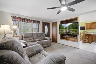 914 13th Ave SE, Austin, MN 55912 - Photo 7