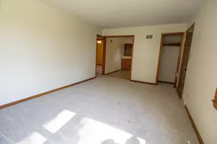 401 13th Ave NE, Austin, MN 55912 - Photo 9