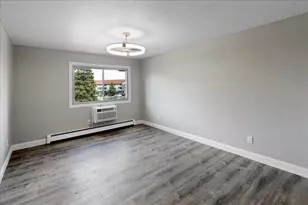 2011 E 122nd St, Burnsville, MN 55337 - Photo 15