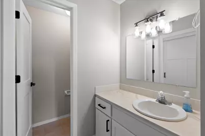 2011 E 122nd Street #D11, Burnsville, MN 55337 - Photo 17