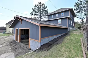 105 Roosevelt St, Coleraine, MN 55722 - Photo 23