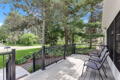 645 Warner Avenue S, Mahtomedi, MN 55115 - Photo 3