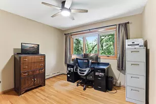 645 Warner Ave S, Mahtomedi, MN 55115 - Photo 19