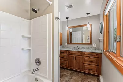 645 Warner Avenue S, Mahtomedi, MN 55115 - Photo 27