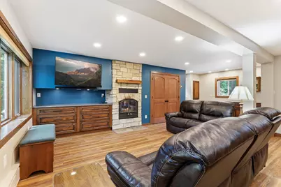 645 Warner Avenue S, Mahtomedi, MN 55115 - Photo 31