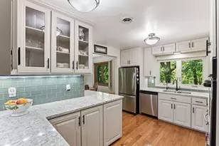 645 Warner Ave S, Mahtomedi, MN 55115 - Photo 17