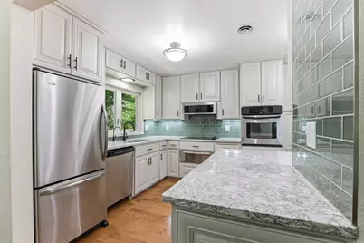 645 Warner Avenue S, Mahtomedi, MN 55115 - Photo 13