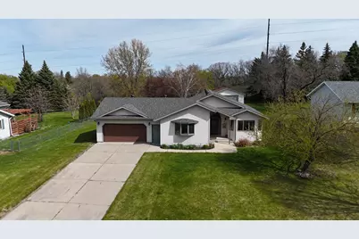 126 W Hilltop Drive, Fergus Falls, MN 56537 - Photo 1