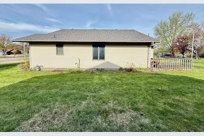 126 W Hilltop Drive, Fergus Falls, MN 56537 - Photo 39