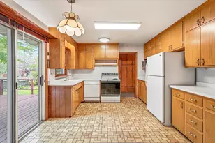 1638 Glenview Ct, Arden Hills, MN 55112 - Photo 15